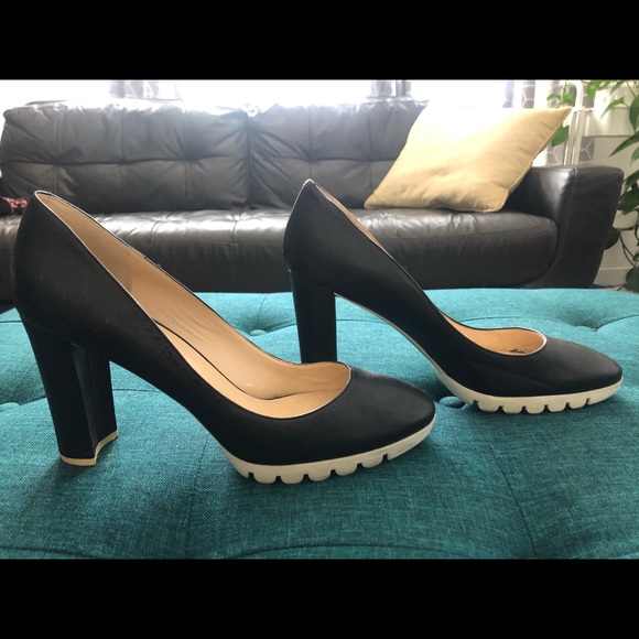 Lightly used off black (super dark navy) platform heels - Picture 2 of 4